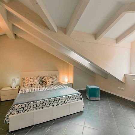Appartement Mansarda La Duchessa à Turin Extérieur photo