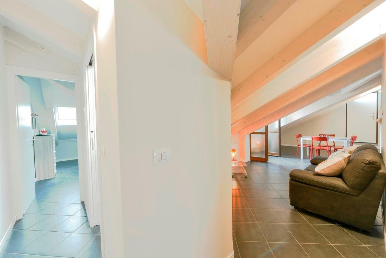 Appartement Mansarda La Duchessa à Turin Extérieur photo